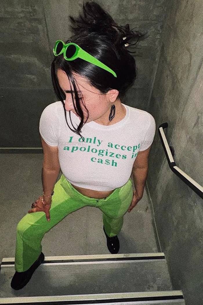"I Only Accept Apologizes in Cash" Baby Tee Crop Top – Trendy & Bold Statement - Acid House™ (formerly Zyra Drip)
