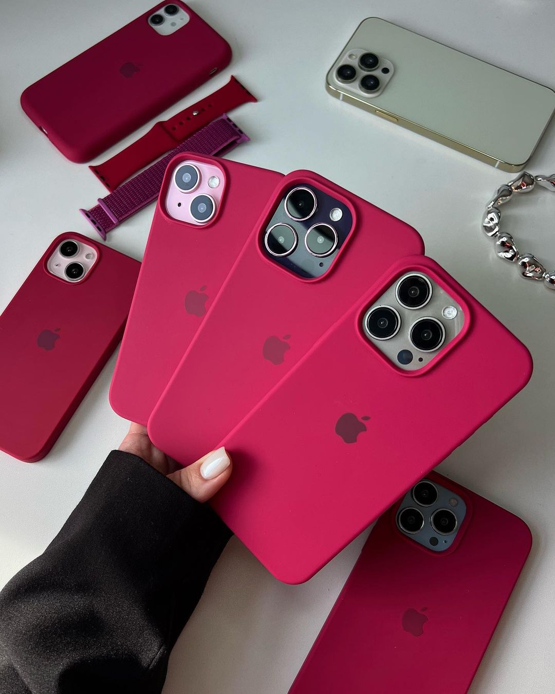 Rose Red iPhone Silicone Case with MagSafe Charger Support - Acid House™ (formerly Zyra Drip)